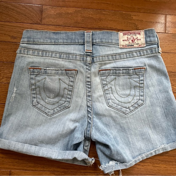 True Religion Boyfriend Denim Jean Shorts Size 26 - Picture 1 of 5